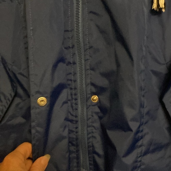 Waterproof Rain jacket - Picture 3 of 8